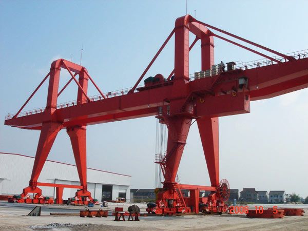 注意山東起重機(jī)三個(gè)細(xì)節(jié)，可節(jié)約維修保養(yǎng)費(fèi)用